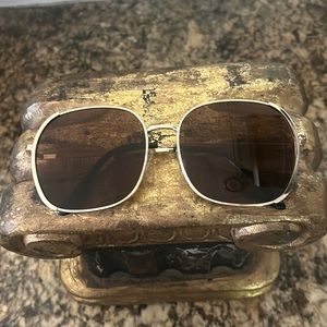 Gold metal square framed sunglasses
